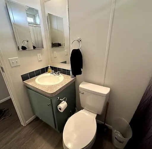 Cute And Cozy River House! Bullhead City