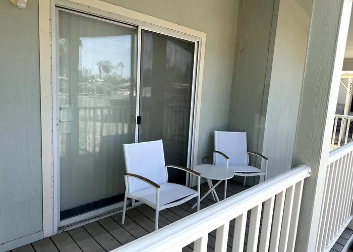 Cute And Cozy River House! * Bullhead City