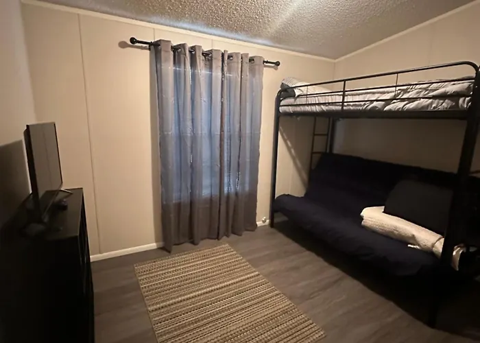 Cute And Cozy River House! * Bullhead City